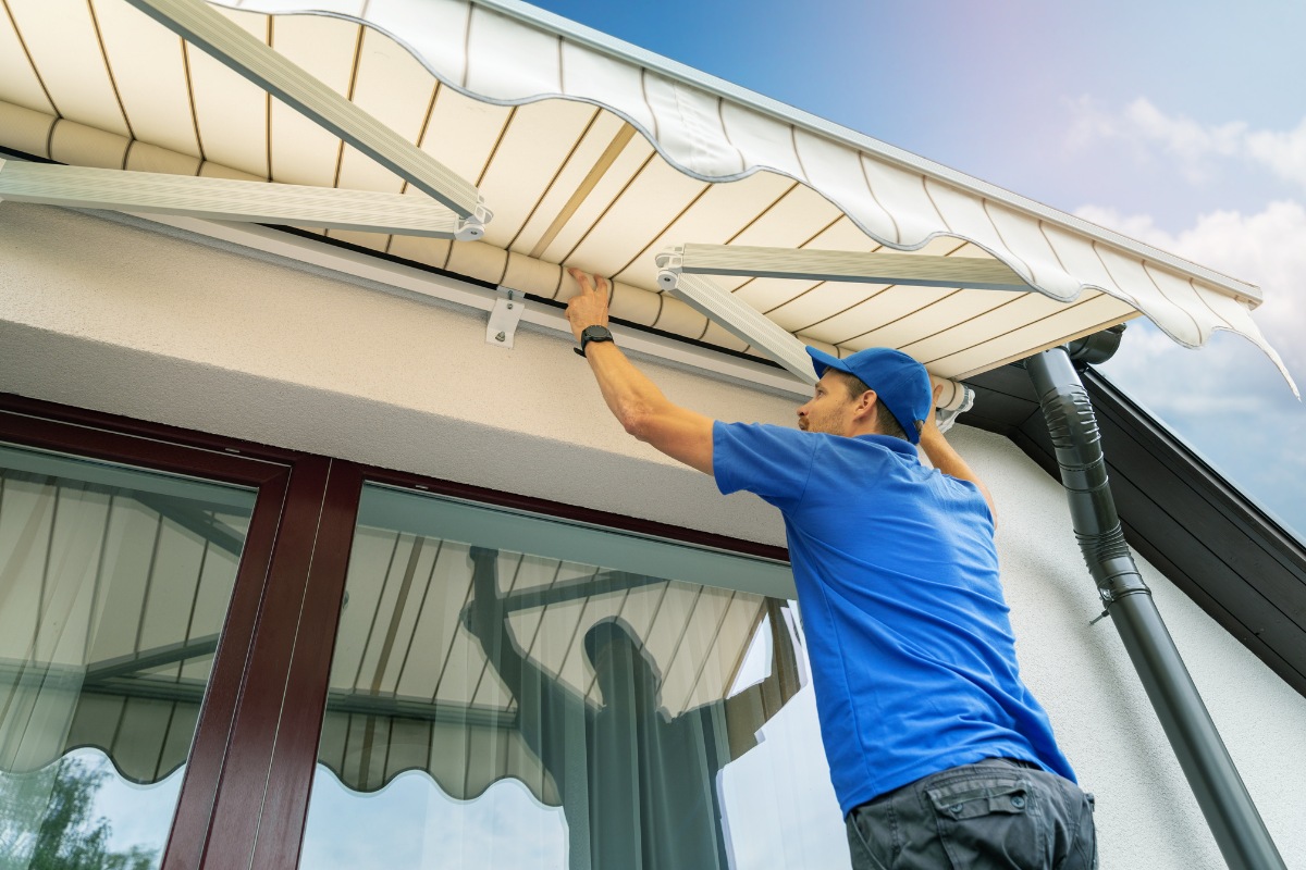 Balcony and Freestanding Awnings