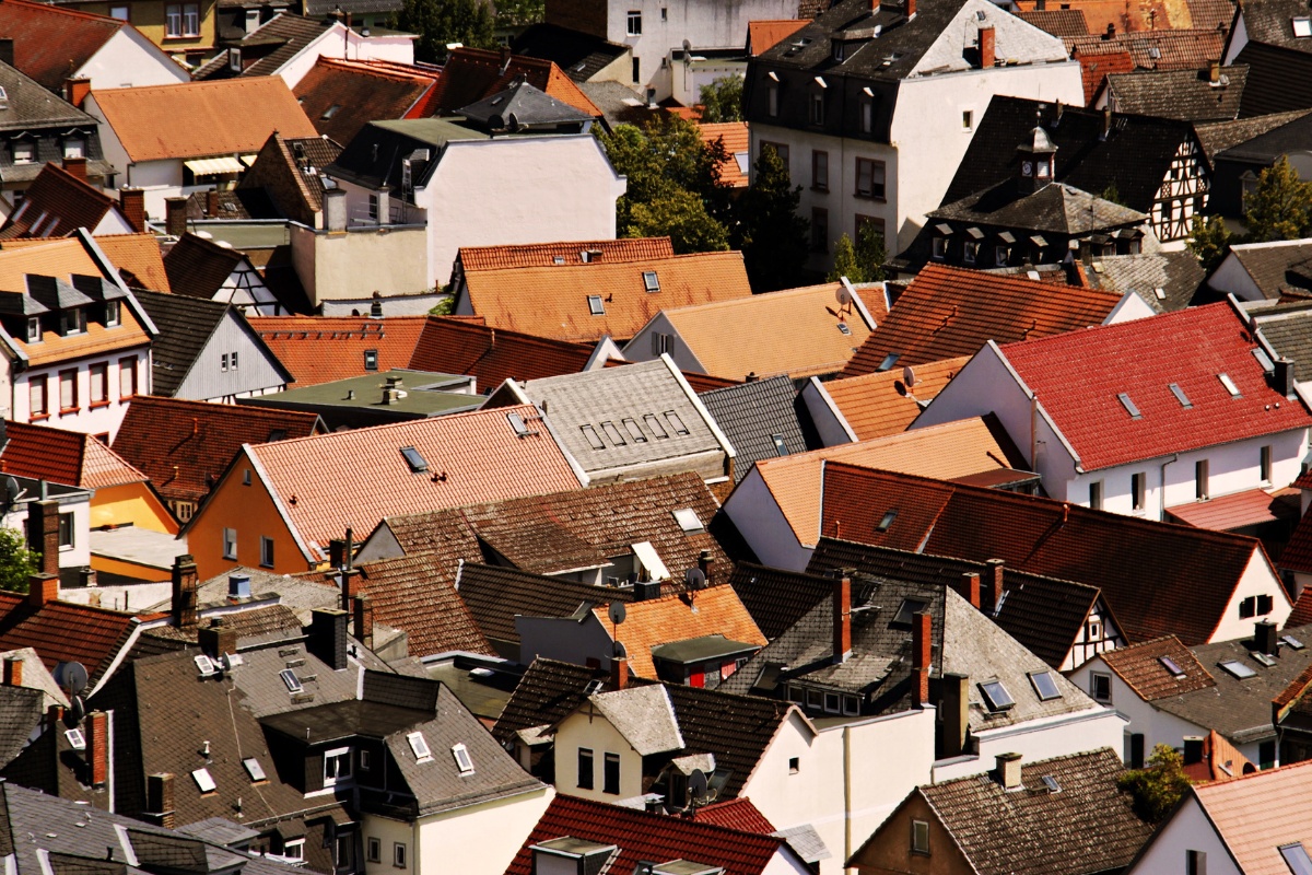 Types of Roofs In California