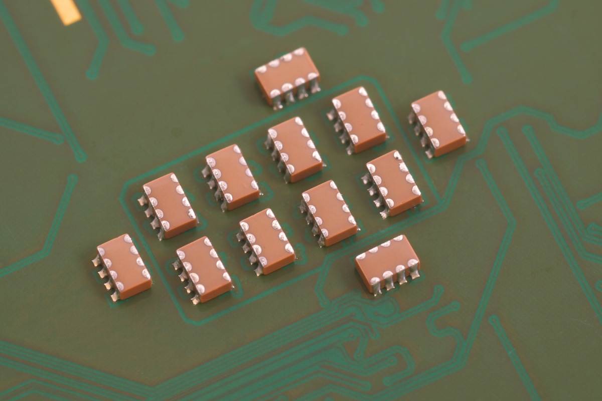 ceramic capacitors